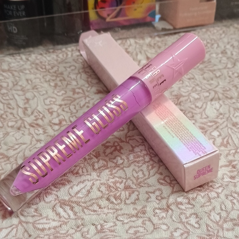 Jeffree Star Supreme Blush - Vibrant Pink